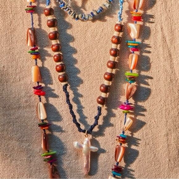 Free People Ariana Ost Easy Does It Pearl Cross Strand Necklace Bohemian Beach - Picture 6 of 16